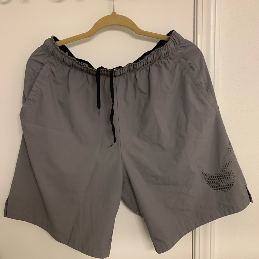 Gray Nike 7” fitness/athletic shorts